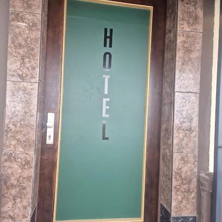 Waterloo Sunset Apartmanhotel 3*